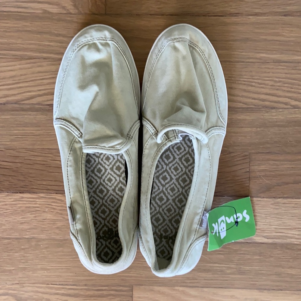 Sanuk Shoes